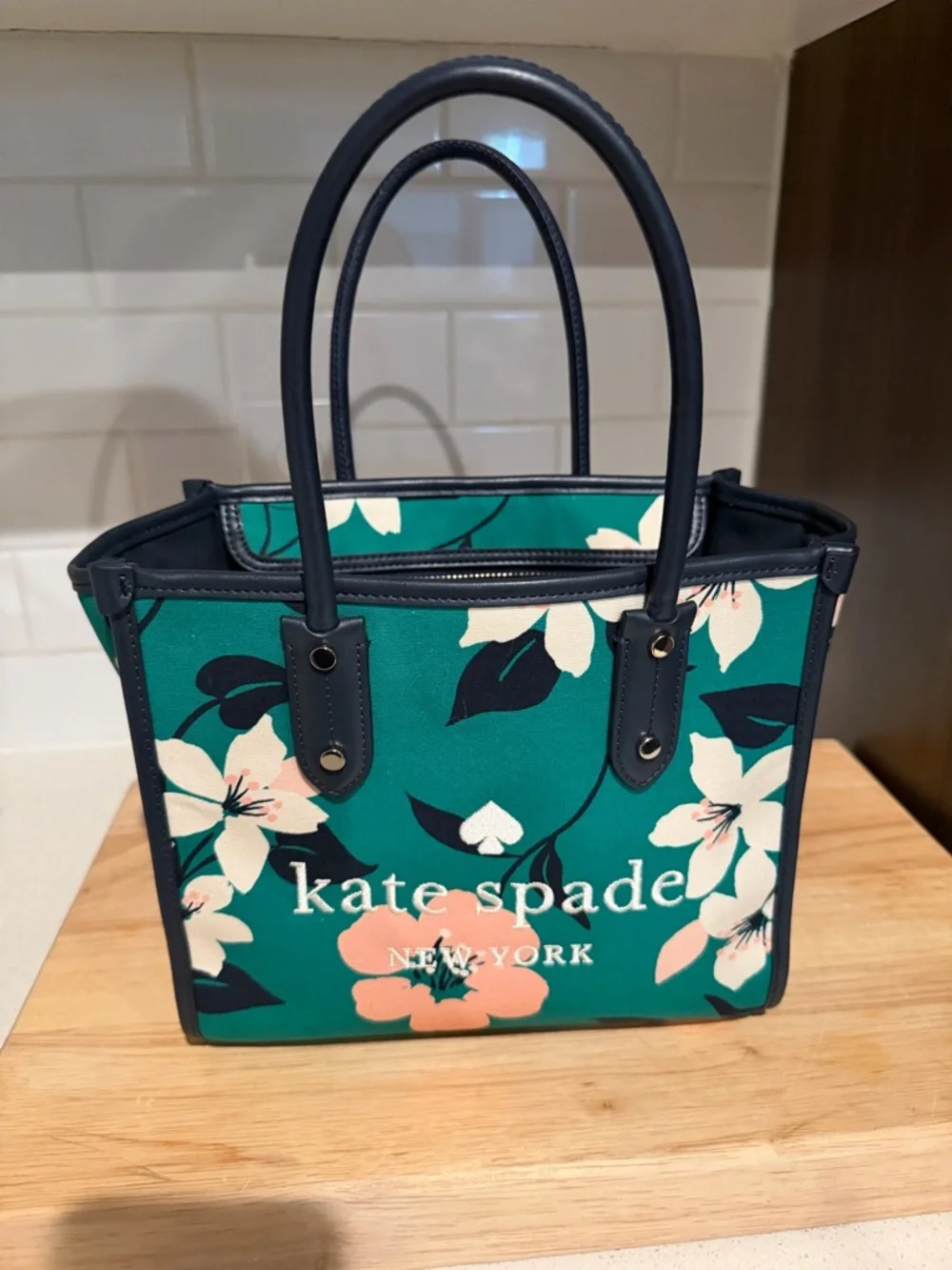 kate spade Green Floral Tote with Pink and Cream Blooms - Picture 12 of 12